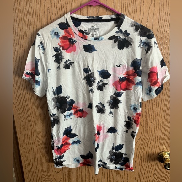 Aeropostale floral print tshirt, used - Picture 1 of 1
